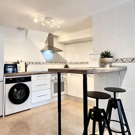 Apartamento De Diseno En El Puerto De Castro Apartment