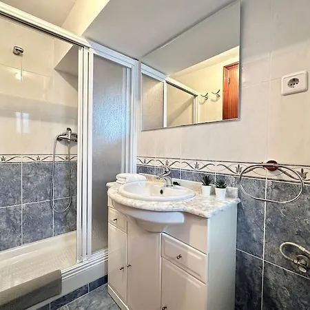 Apartamento De Diseno En El Puerto De Castro Apartment